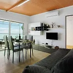 Panoramic Views I كانيكو
